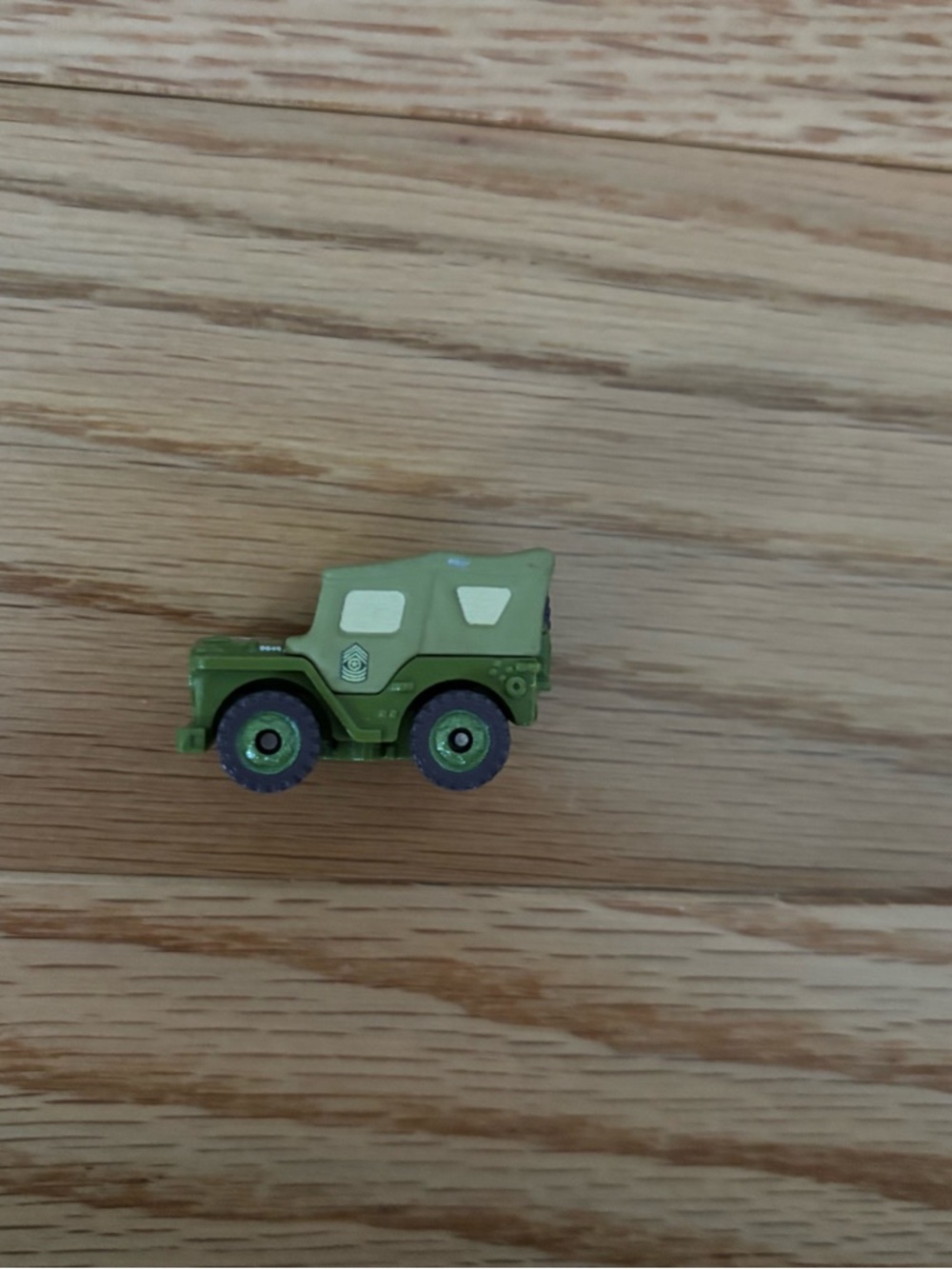 Disney Pixar Cars Mini Adventures - Sarge - Picture 2 of 4